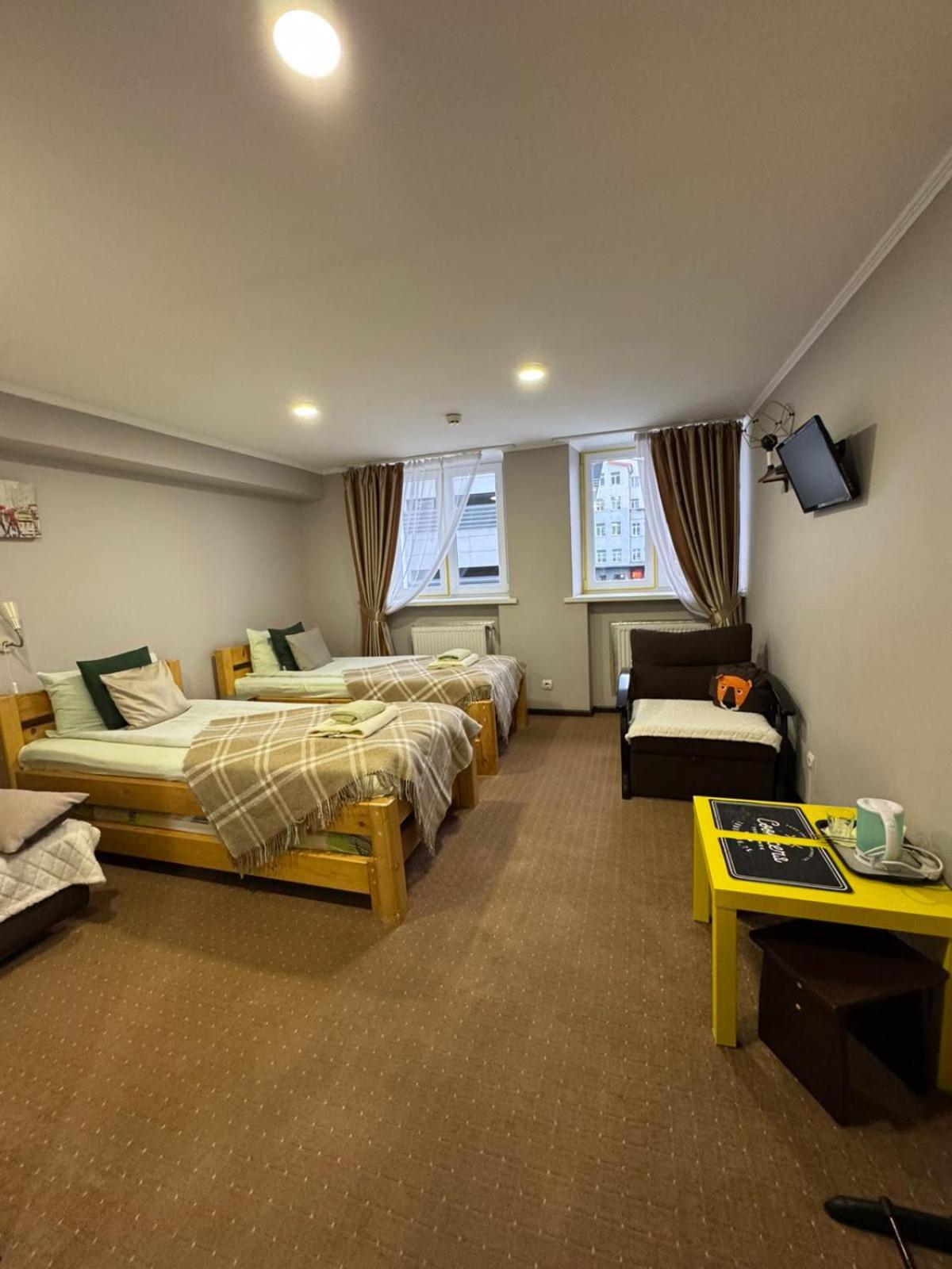 Apart Hotel Avinos Lviv Eksteriør bilde